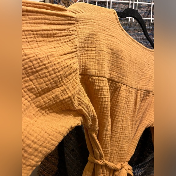 TARGET Universal Thread Bell-Sleeve Midi Peasant Dress - Yellow - Picture 4 of 6